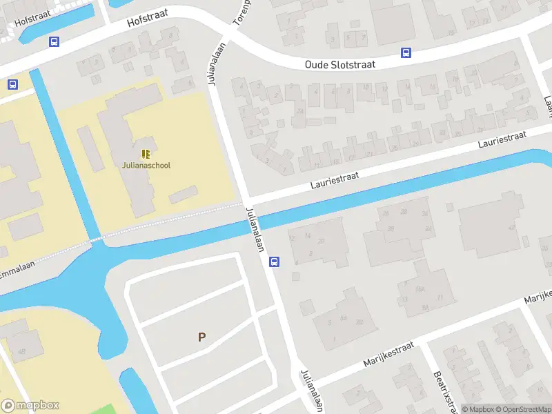 Ambulance met grote spoed naar de Lauriestraat in Schagen