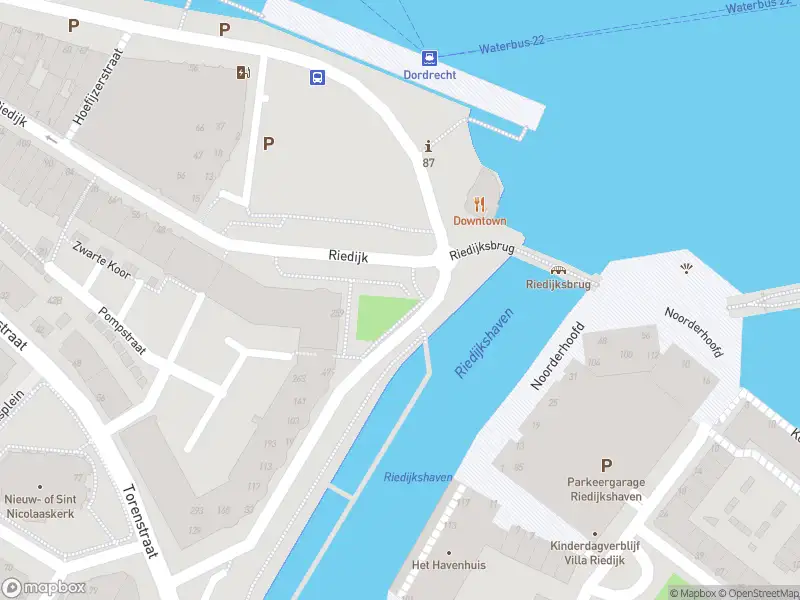 Ambulance met gepaste spoed naar de Bleijenhoek in Dordrecht