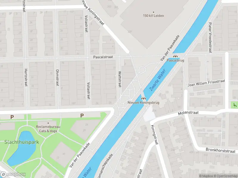 Ambulance met grote spoed naar de Wattstraat in Leiden