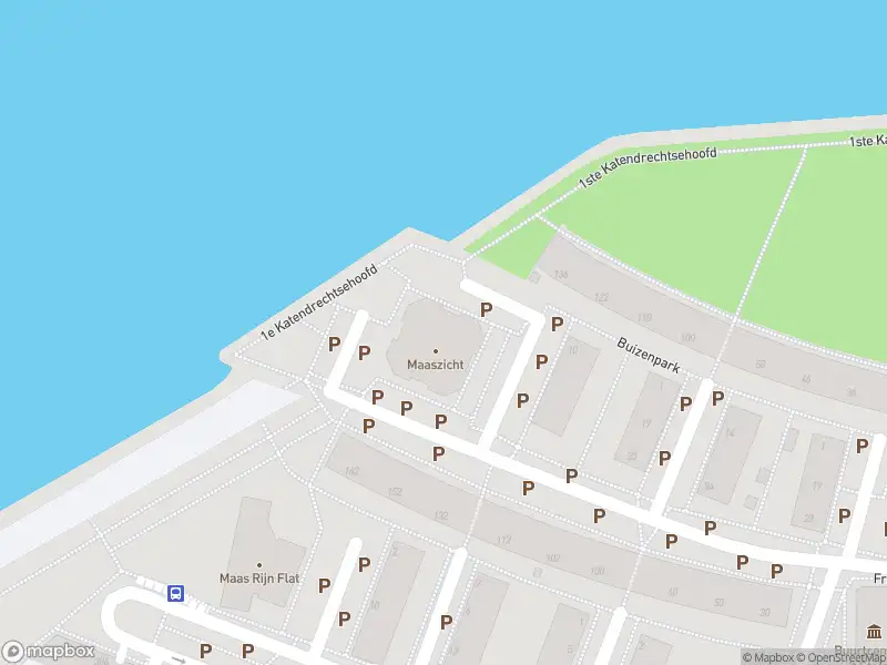 Ambulance met grote spoed naar de Bellefleurhof in Rotterdam