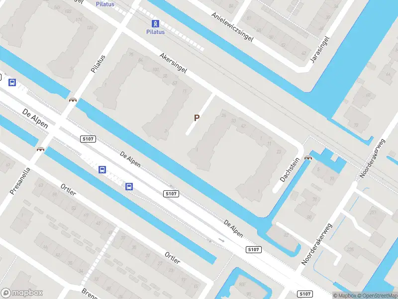 Ambulance met gepaste spoed naar de Grossglockner in Amsterdam
