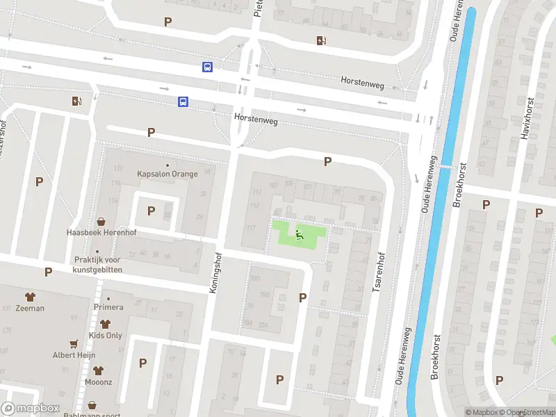 Ambulance met gepaste spoed naar de Herenhof in Alphen aan den Rijn