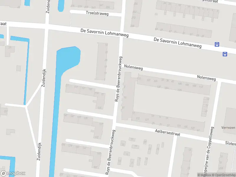 Ambulance met gepaste spoed naar de Ruys de Beerenbrouckweg in Dordrecht