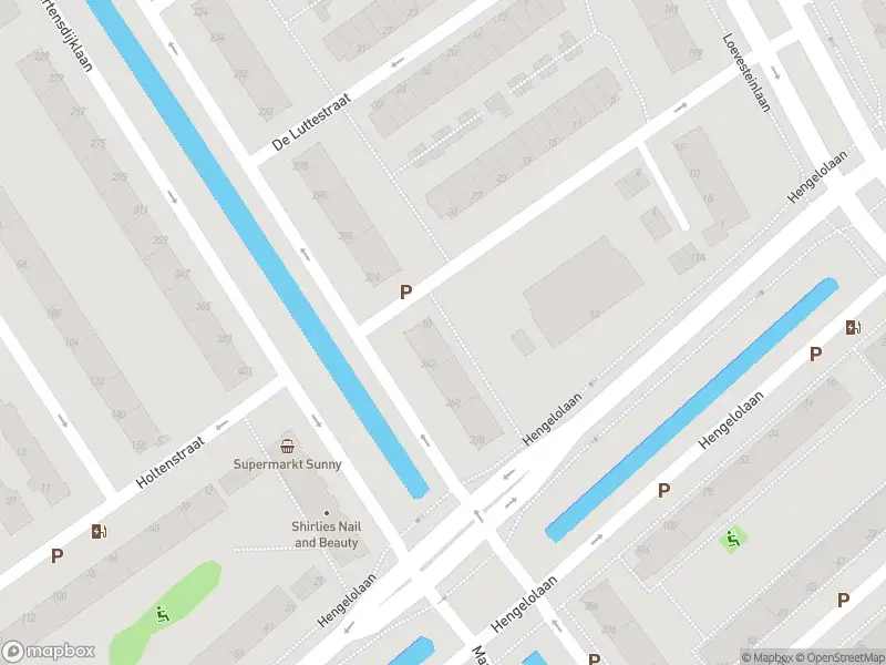 Ambulance met grote spoed naar de Windesheimstraat in 's-Gravenhage