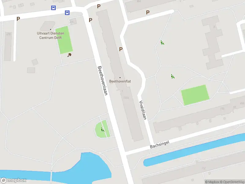 Traumahelikopter naar de Beethovenlaan in Delft