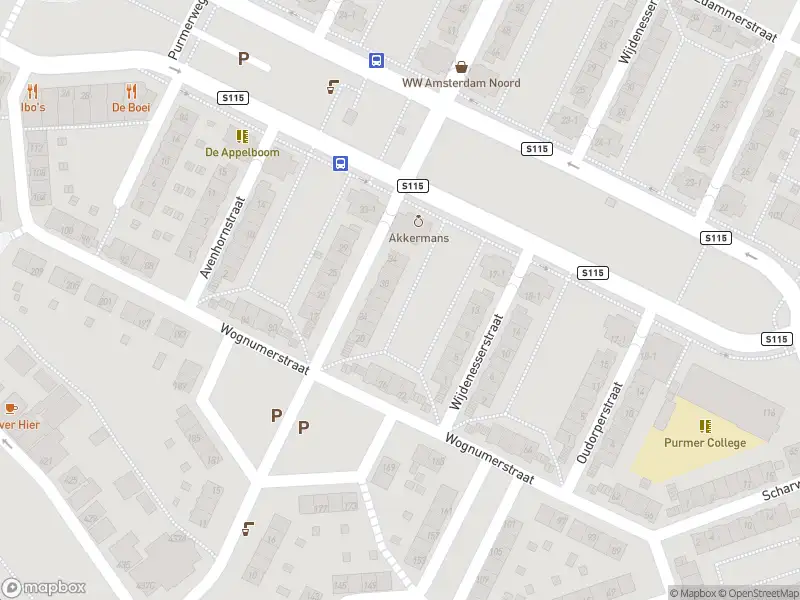 Ambulance met gepaste spoed naar de Scharwouderstraat in Amsterdam