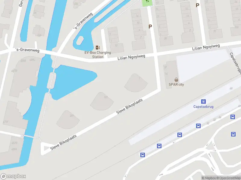 Ambulance met gepaste spoed naar de Steve Bikoplaats in Rotterdam