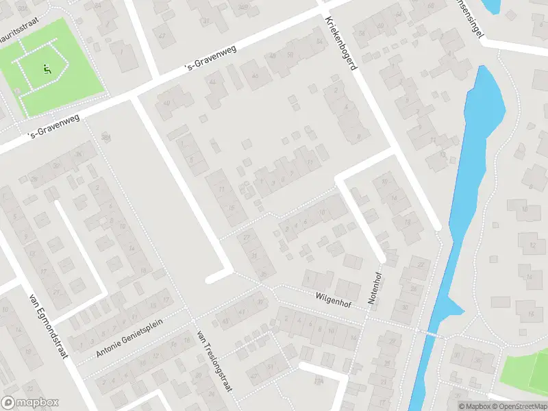 Ambulance met grote spoed naar de Notenhof in Nieuw-Beijerland