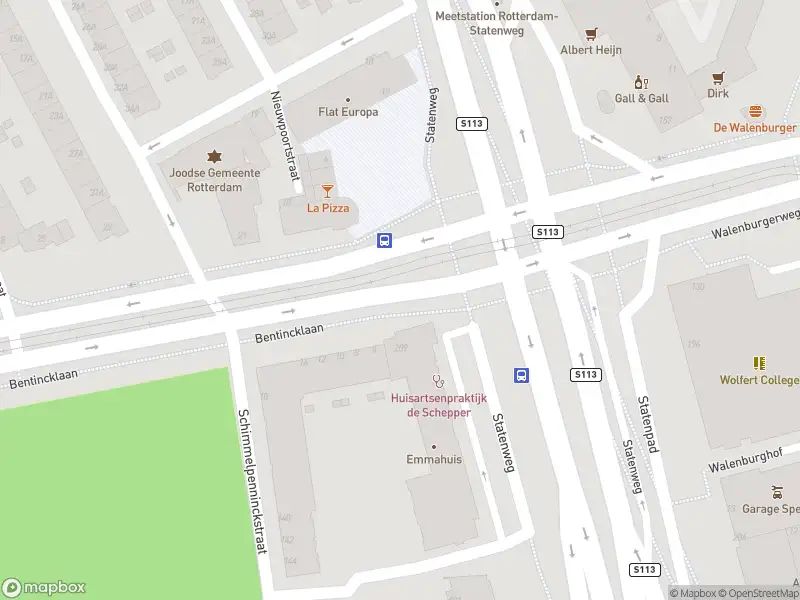 Ambulance met gepaste spoed naar de Statenweg in Rotterdam
