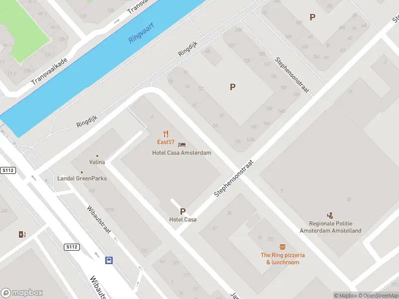Ambulance met gepaste spoed naar de Eerste Ringdijkstraat in Amsterdam