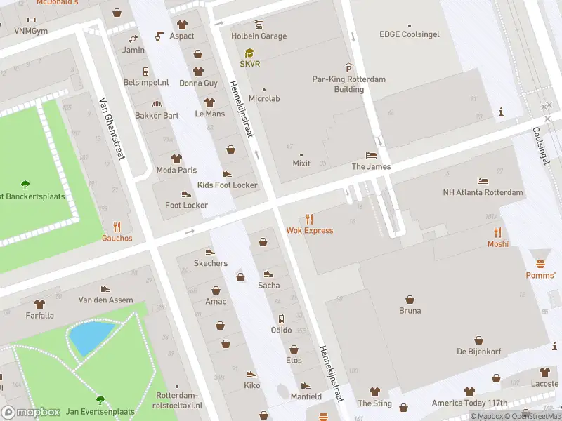 Ambulance met gepaste spoed naar de Hennekijnstraat in Rotterdam