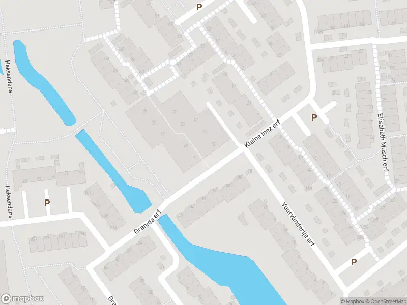 Ambulance met gepaste spoed naar de Ina Damman erf in Capelle aan den IJssel