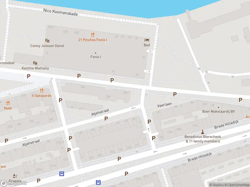 Ambulance met grote spoed naar de Veerlaan in Rotterdam