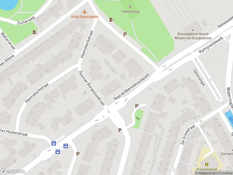 Brandweer met grote spoed naar de Ruys de Beerenbrouckplein in Delft vanwege afhijsen patient