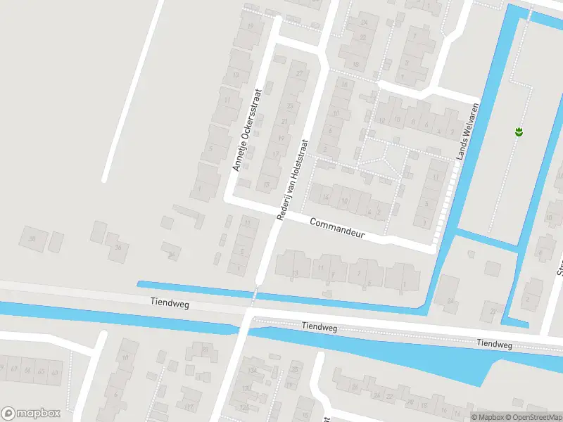 Ambulance met grote spoed naar de Rederij van Holststraat in Krimpen aan de Lek