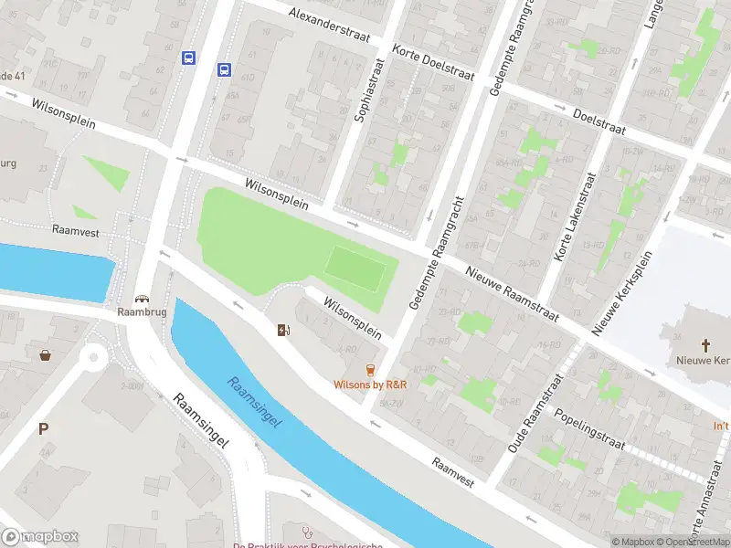 Ambulance met gepaste spoed naar de Wilsonsplein in Haarlem