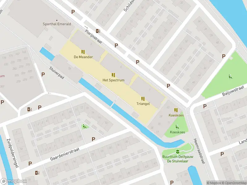 Brandweer met gepaste spoed naar de Florijnstraat in Delfgauw vanwege stormschade