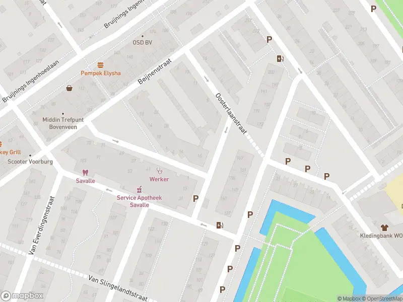 Ambulance met grote spoed naar de Deernsstraat in Voorburg