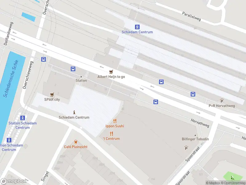 Ambulance met gepaste spoed naar de Stationsplein in Schiedam