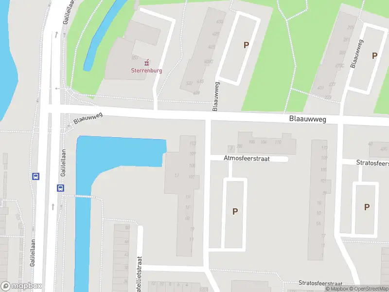 Ambulance met grote spoed naar de Atmosfeerstraat in Dordrecht