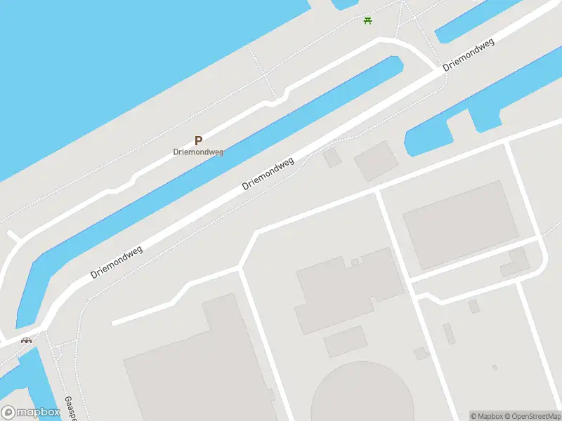 Ambulance met grote spoed naar de Driemondweg in Amsterdam