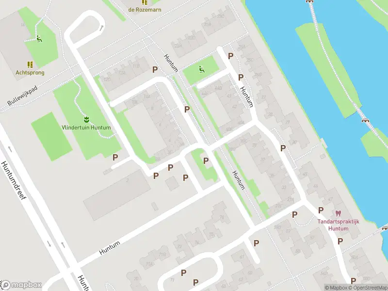 Ambulance met gepaste spoed naar de Huntum in Amsterdam