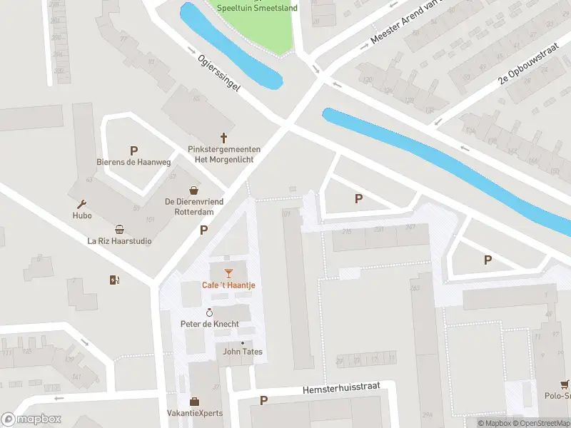 Ambulance met grote spoed naar de Ogierssingel in Rotterdam