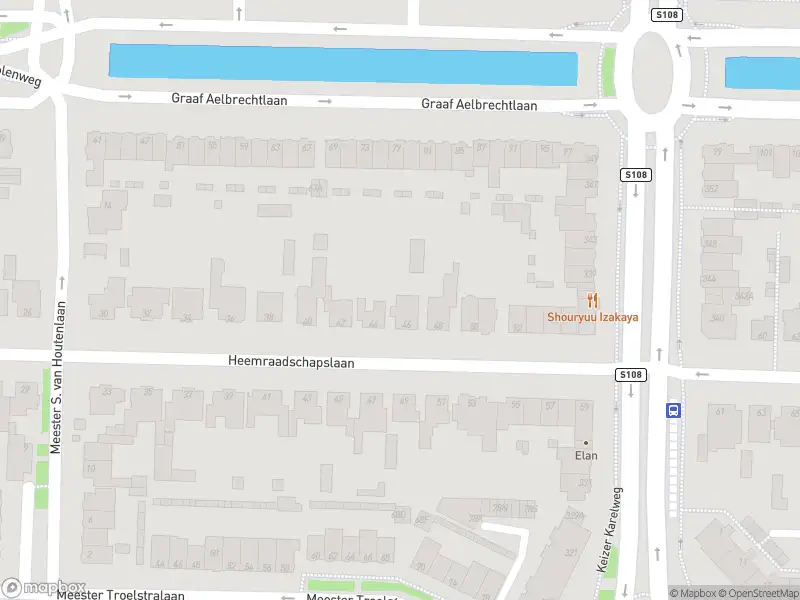 Ambulance met grote spoed naar de Bors van Waverenstraat in Amstelveen