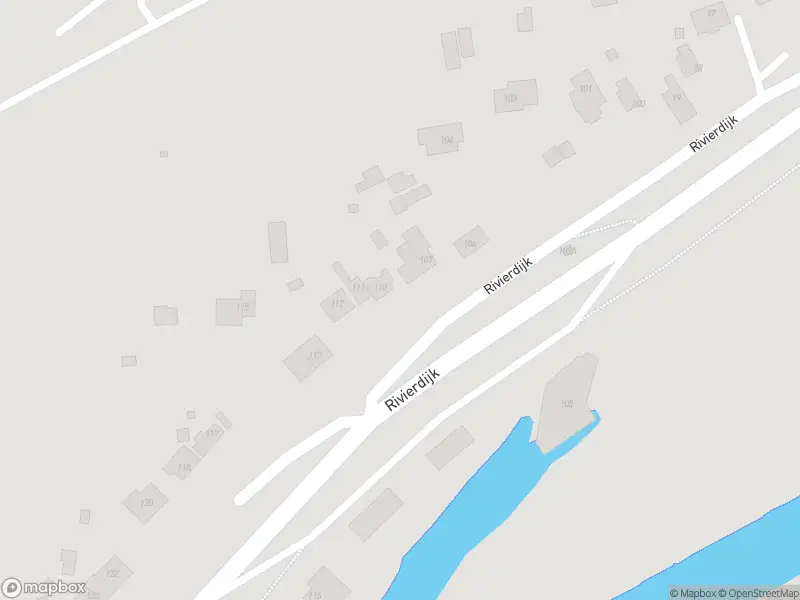 Ambulance met gepaste spoed naar de Rivierdijk in Hardinxveld-Giessendam