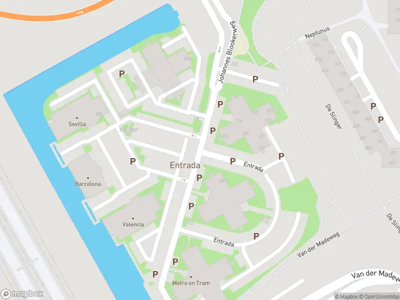 Brandweer met grote spoed naar de Entrada in Amsterdam-Duivendrecht vanwege een liftopsluiting