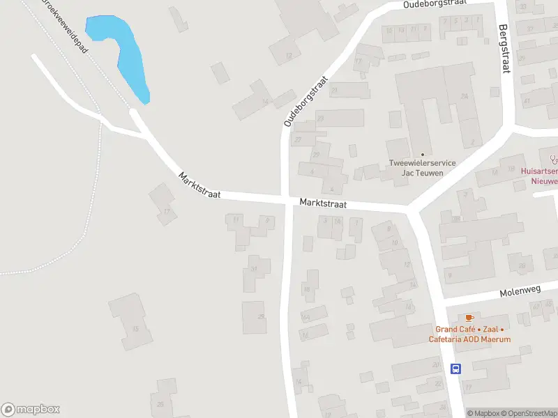 Ambulance met grote spoed naar de Marktstraat in Herten