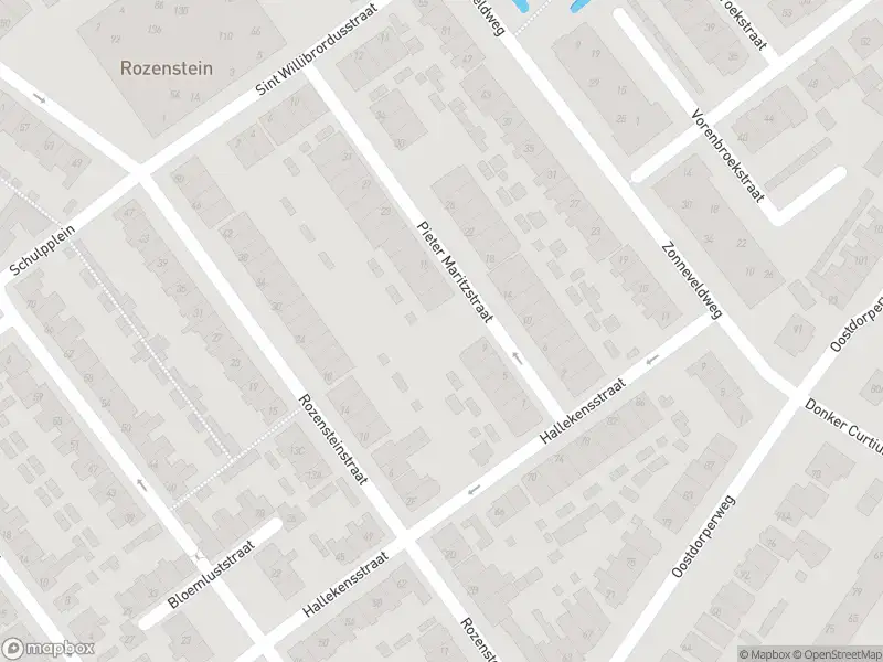 Ambulance met grote spoed naar de Pieter Maritzstraat in Wassenaar