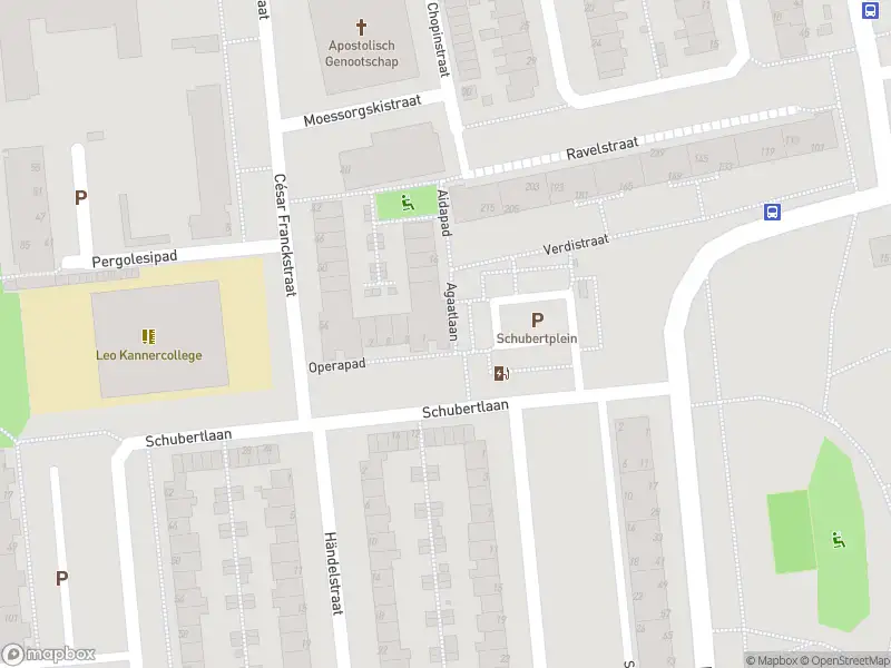 Ambulance met grote spoed naar de Aidapad in Leiden