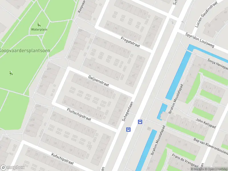 Ambulance met grote spoed naar de Galjoenstraat in Amsterdam