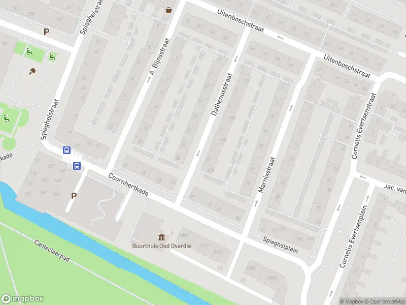 Ambulance met grote spoed naar de Trompstraat in Alkmaar