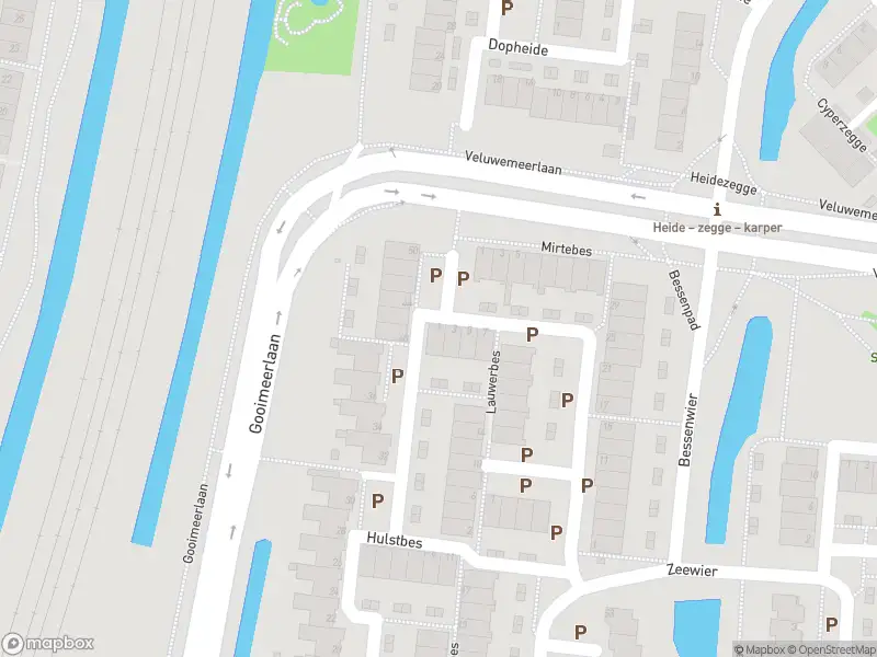 Brandweer met gepaste spoed naar de Torenbes in Leiden vanwege afgaan rookmelder