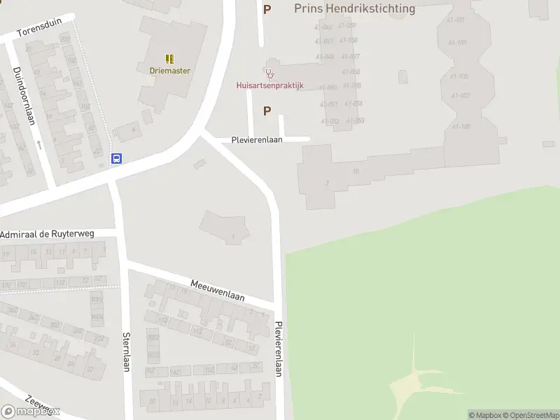 Ambulance met grote spoed naar de Plevierenlaan in Egmond aan Zee