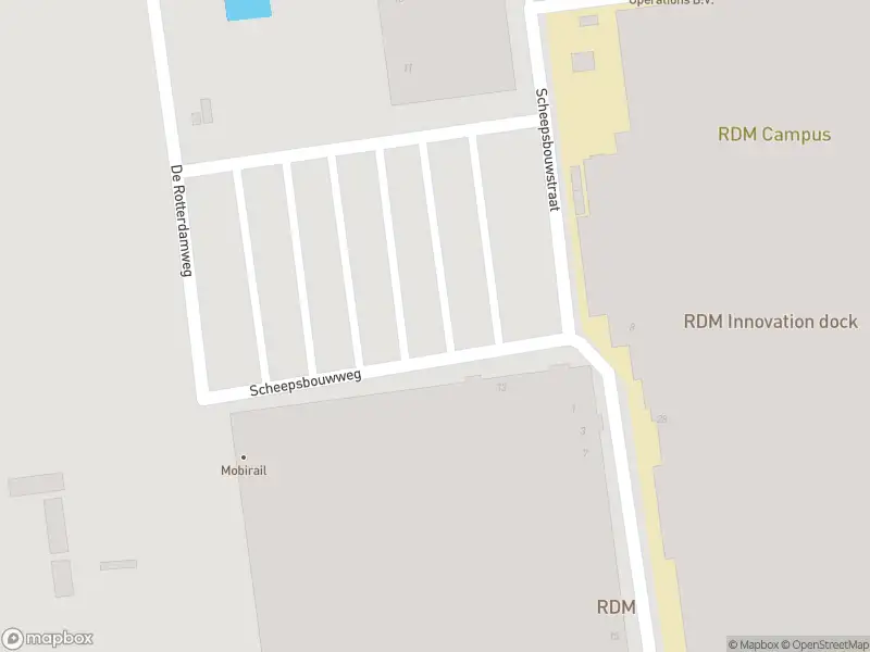 Ambulance met gepaste spoed naar de Scheepsbouwplein in Rotterdam