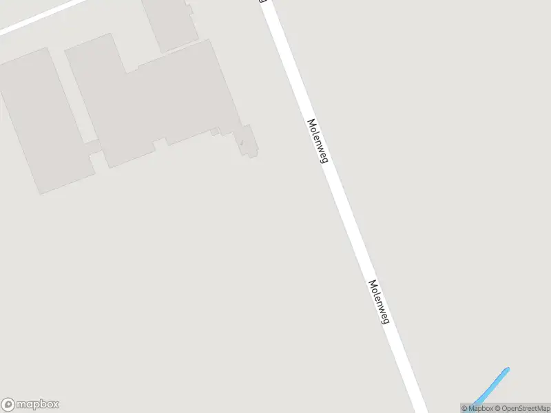 Brandweer met grote spoed naar de Molenweg in Eenrum vanwege gebouwbrand