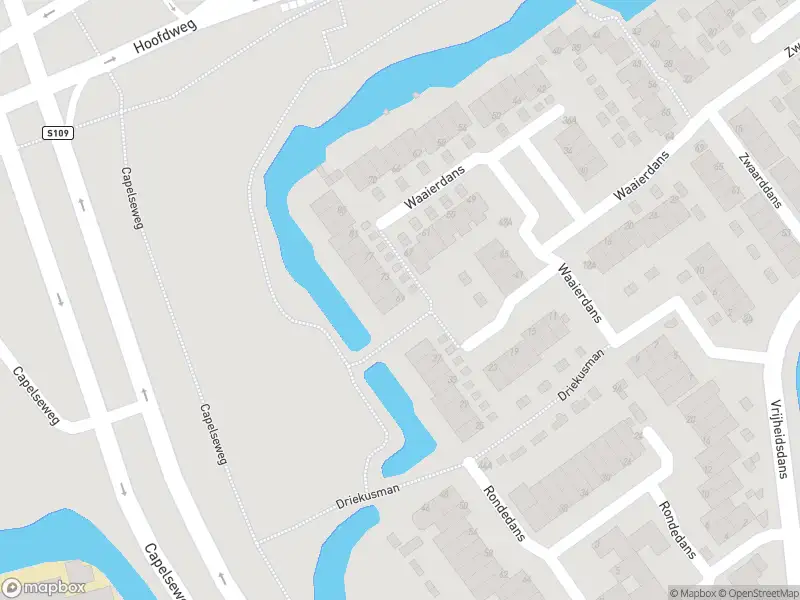 Ambulance met grote spoed naar de Waaierdans in Capelle aan den IJssel