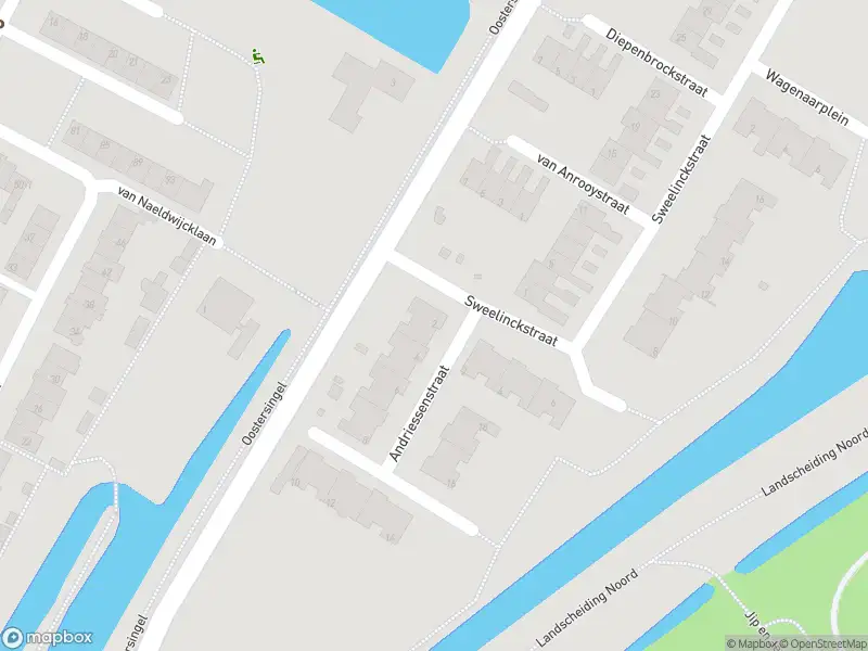 Ambulance met gepaste spoed naar de Andriessenstraat in Berkel en Rodenrijs