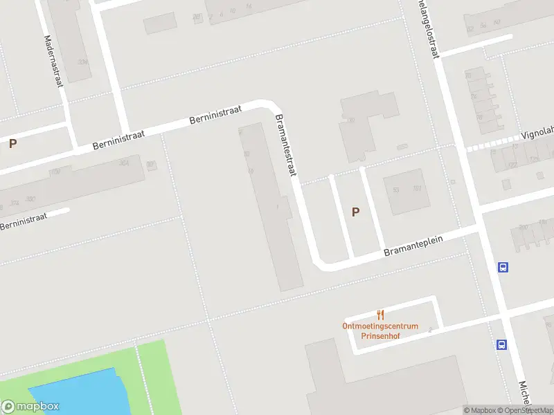 Ambulance met grote spoed naar de Bramanteplein in Rotterdam