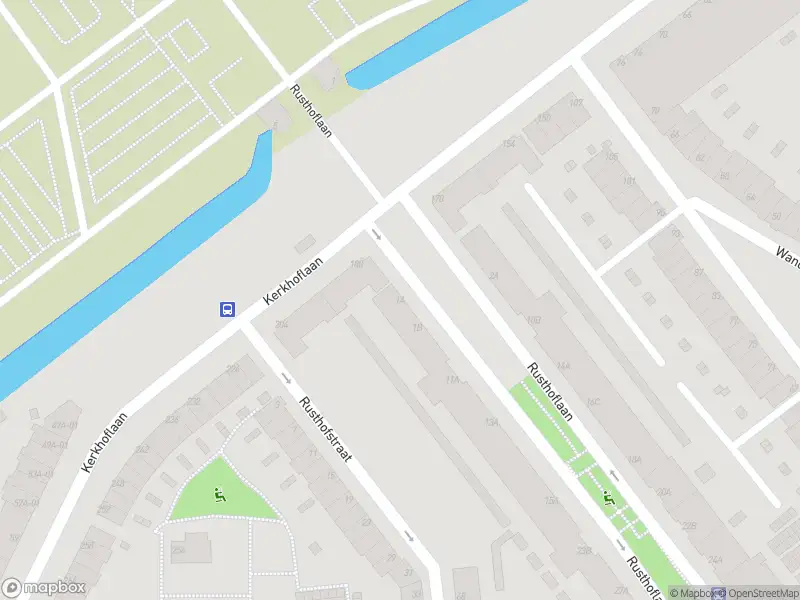 Ambulance met gepaste spoed naar de Rusthoflaan in Rotterdam