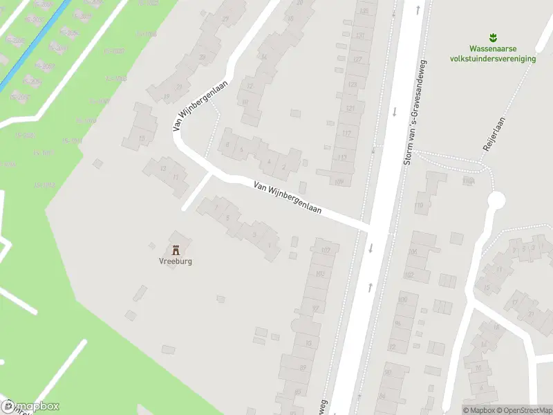 Ambulance met grote spoed naar de Van Wijnbergenlaan in Wassenaar