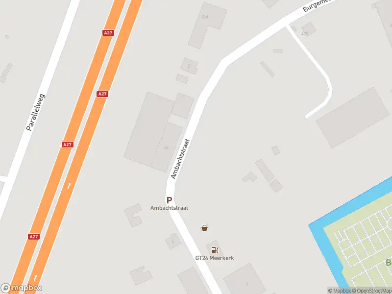 Ambulance met grote spoed naar de Ambachtstraat in Meerkerk