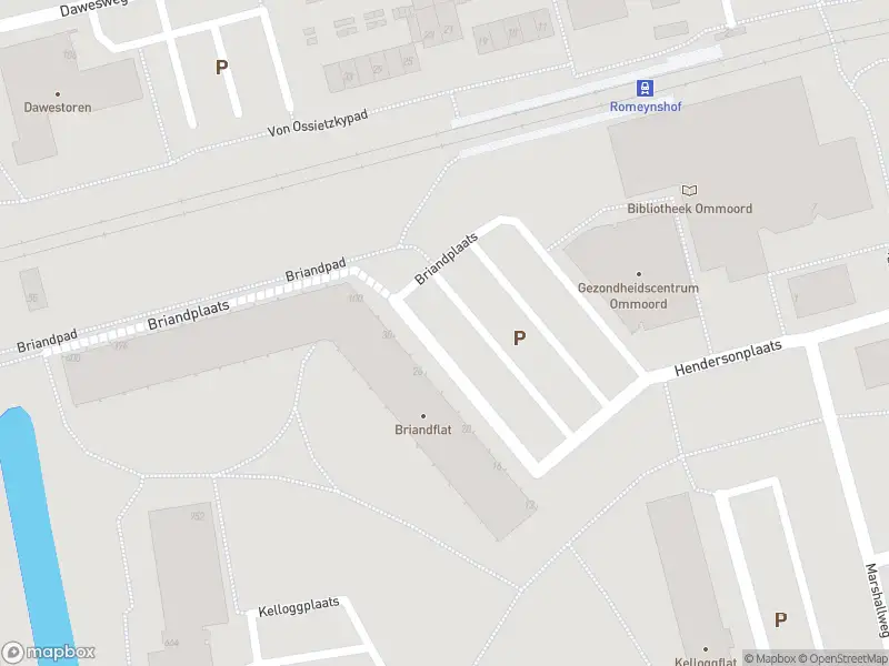 Ambulance met gepaste spoed naar de Briandplaats in Rotterdam