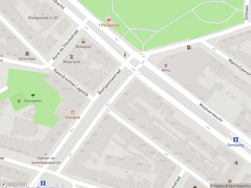 Ambulance met gepaste spoed naar de Boergoensestraat in Rotterdam