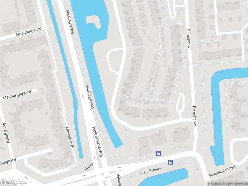 Ambulance met grote spoed naar de Beverveen in Spijkenisse