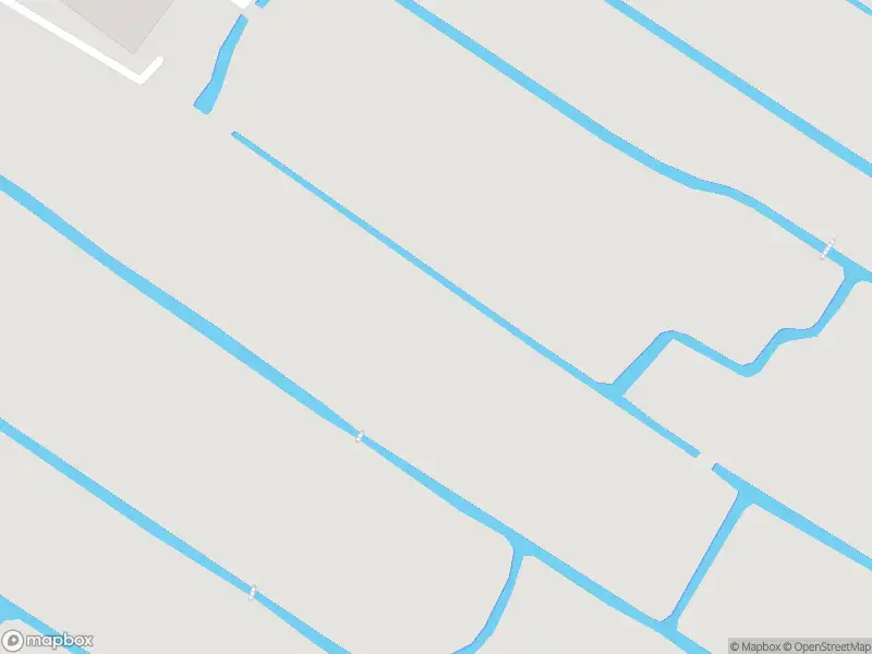 Brandweer met gepaste spoed naar de Zuiderwouder Dorpsstraat in Zuiderwoude vanwege afhijsen patient