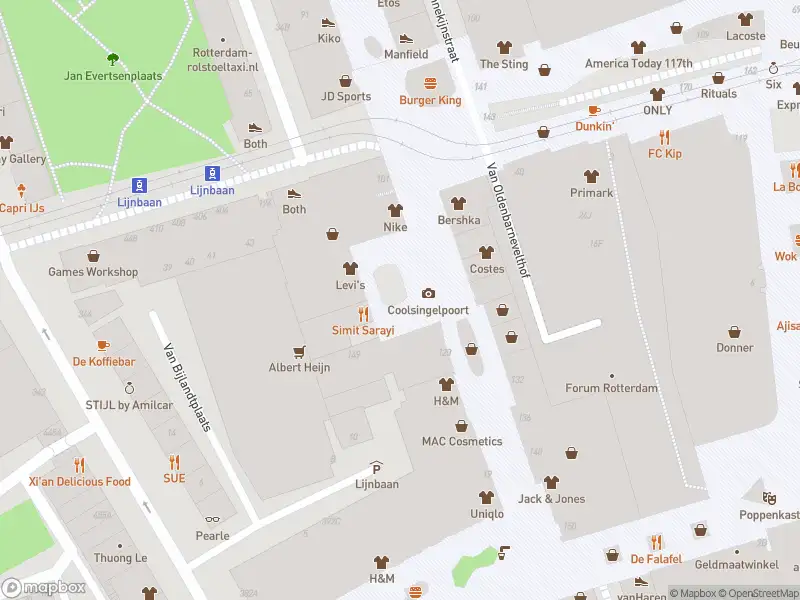 Ambulance met gepaste spoed naar de Lijnbaan in Rotterdam